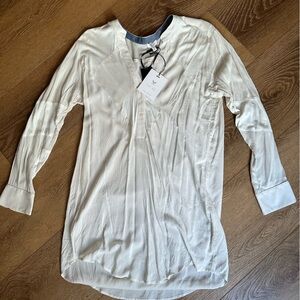 NWT - “Line Dry” White and Blue tunic